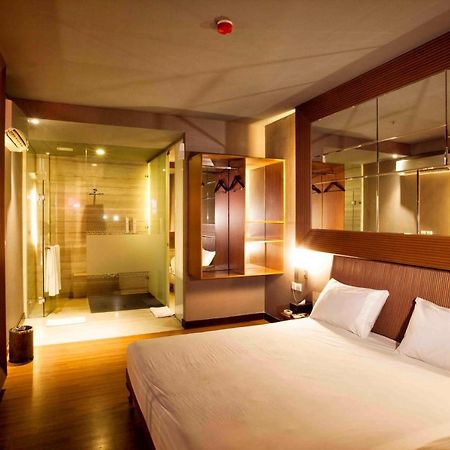 108 Hotel By Him Jakarta Ngoại thất bức ảnh