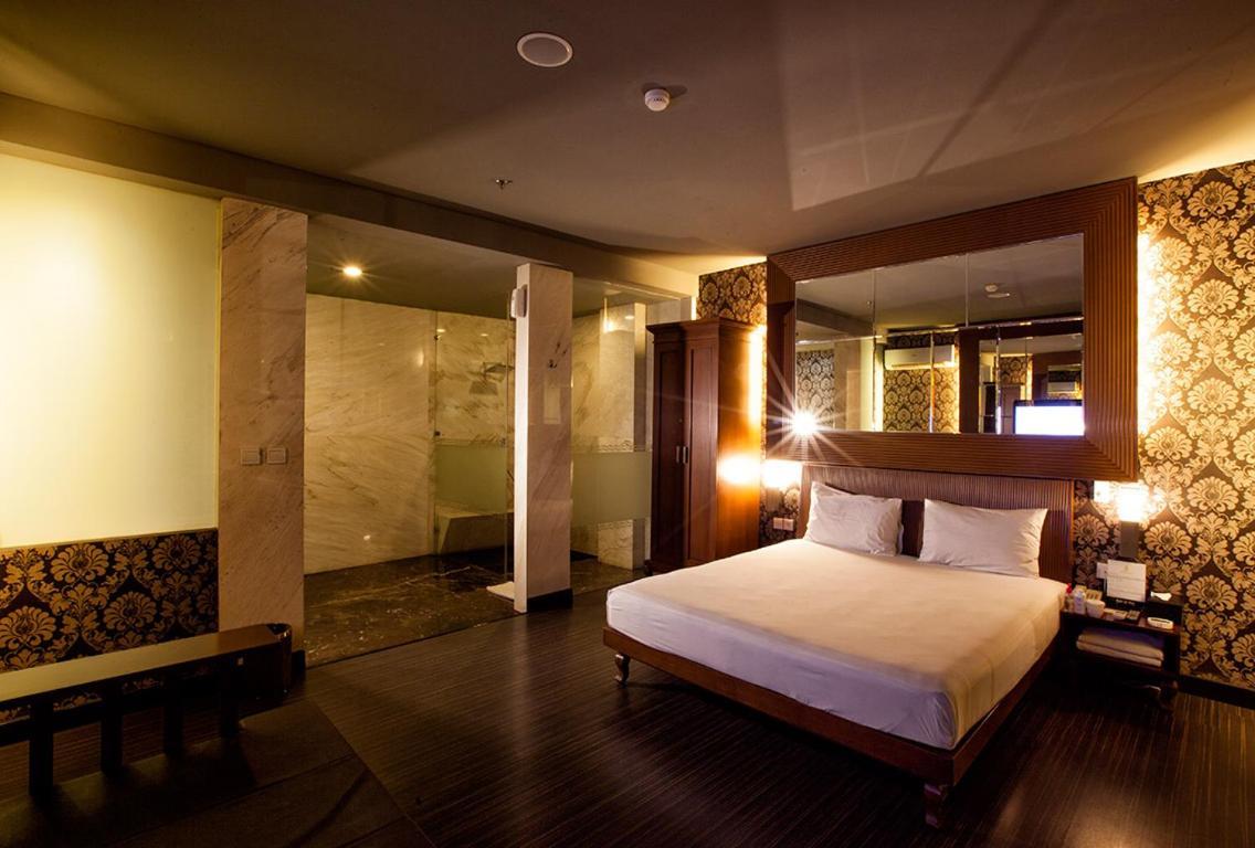 108 Hotel By Him Jakarta Ngoại thất bức ảnh